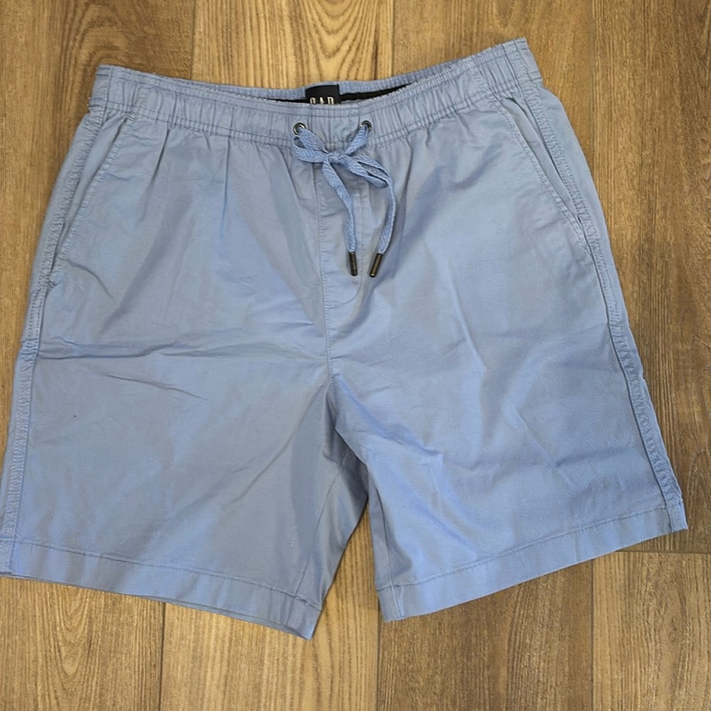 Mens’ Gap Pull on Khaki Shorts NWOT
